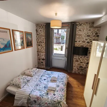 Rubis Quartier Du Chateau Apartment