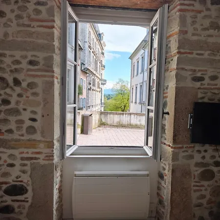 Rubis Quartier Du Chateau Apartment