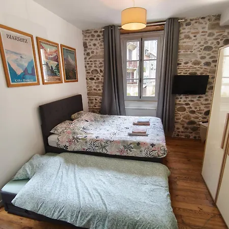 Rubis Quartier Du Chateau Apartment